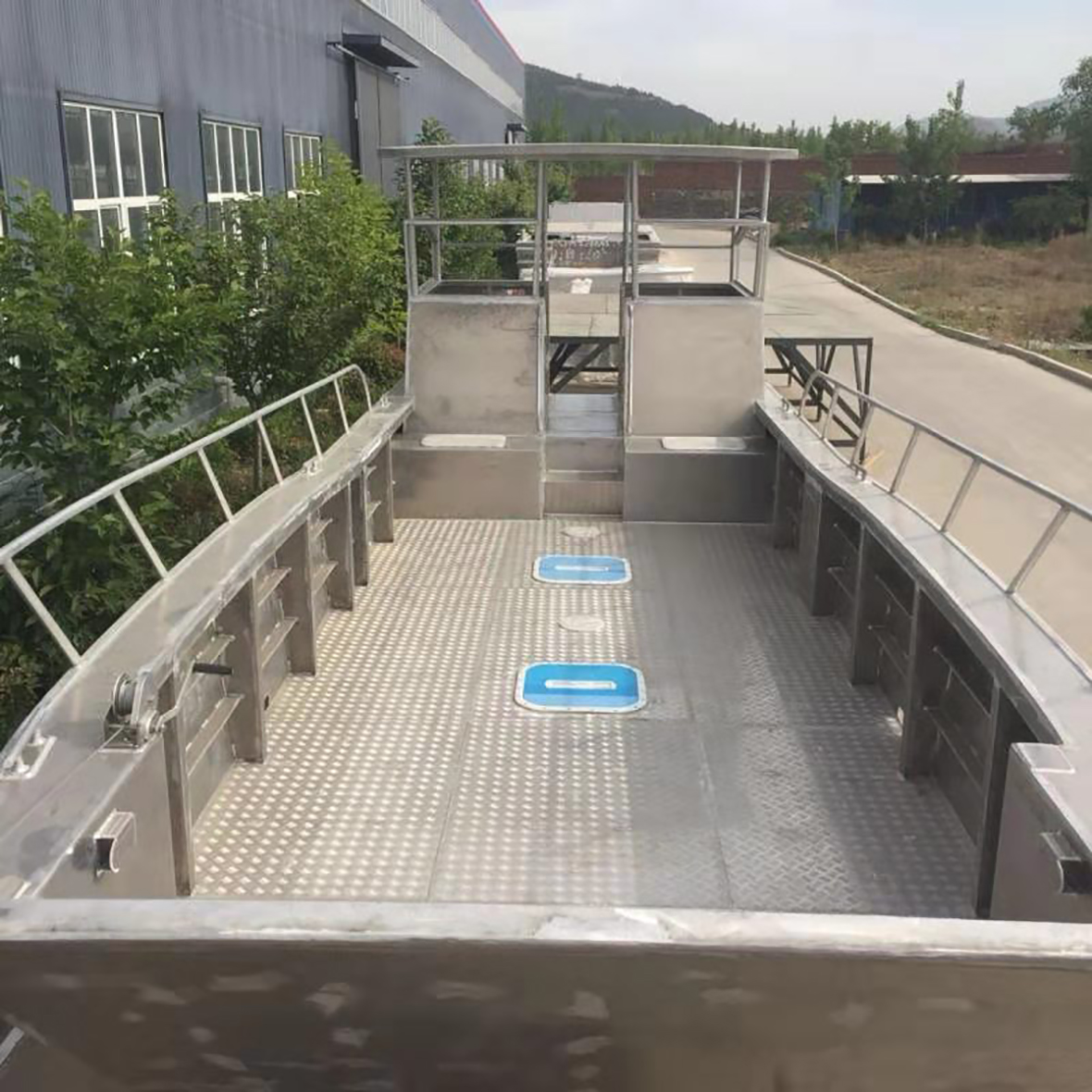 Bateau de d&eacute;barquement de 9 m (6)