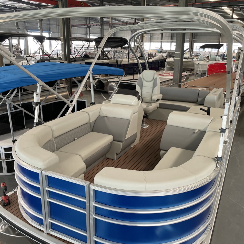 Bateau de ponton sport de 21 pieds