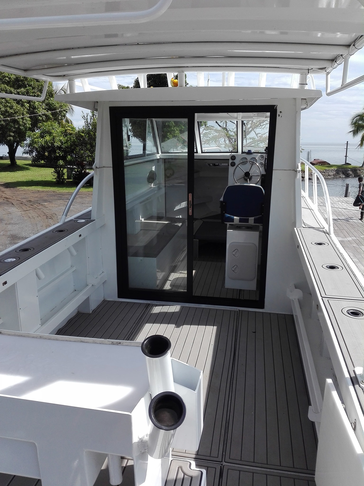 Boat de cabine de 9,6 m (1)
