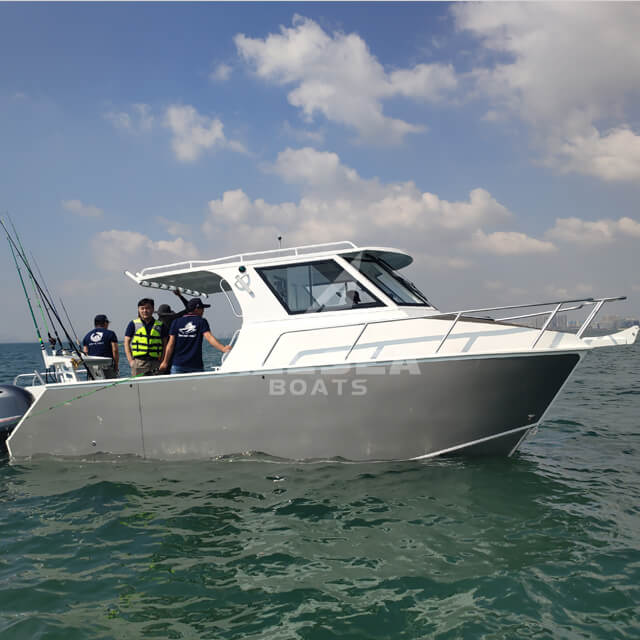 Catamaran de 7,3 m