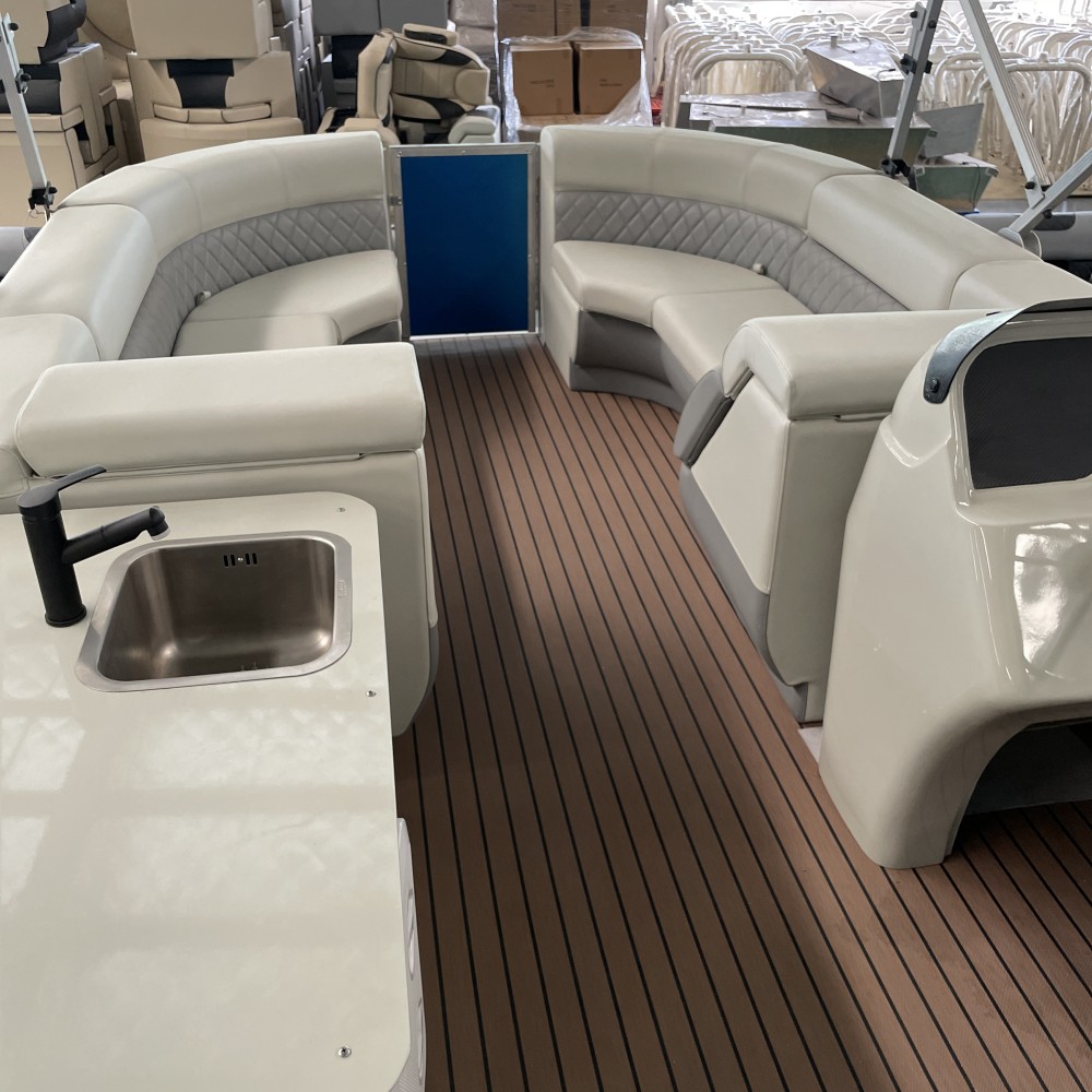 Bateau de ponton sport de 21 pieds