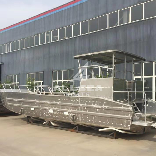 Bateau de débarquement 10m
