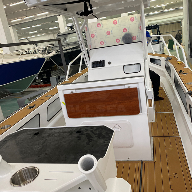 Bateau de course de vitesse à console centrale pour yacht de sport